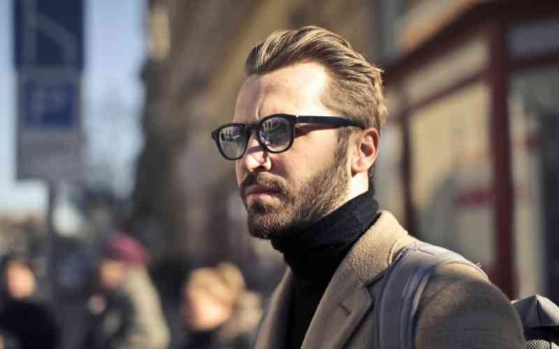 óculos de grau masculino mais fáceis de combinar
